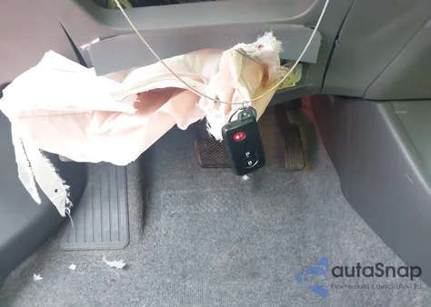 2010 Toyota Prius Iii z USA, uszkodzony, nr VIN JTDKN3DU3A1233486